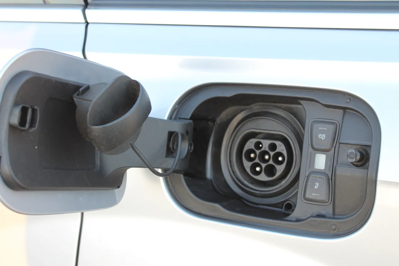Audi Q7 E-Tron Plug-in Híbrido GR Cars Stand Automóvel