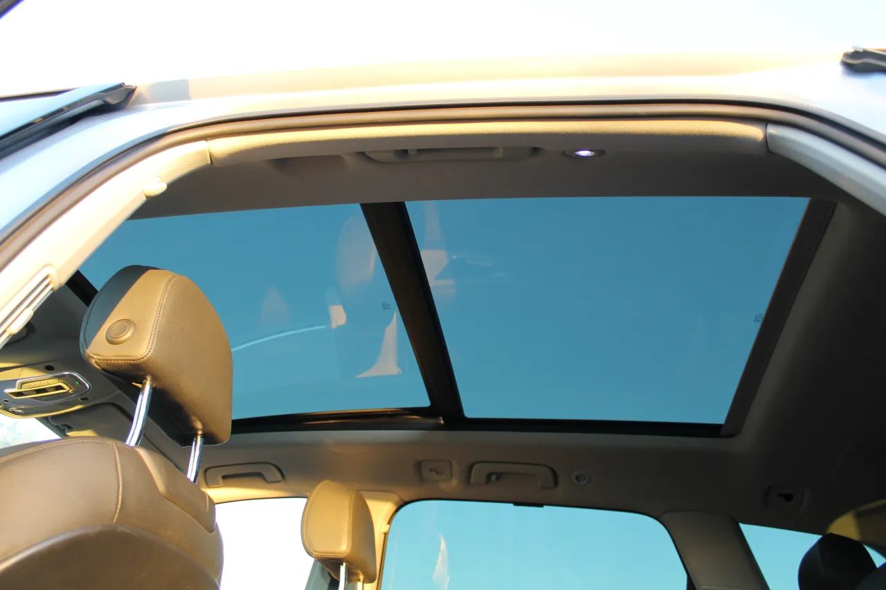 Audi Q7 E-Tron Plug-in Híbrido GR Cars Stand Automóvel