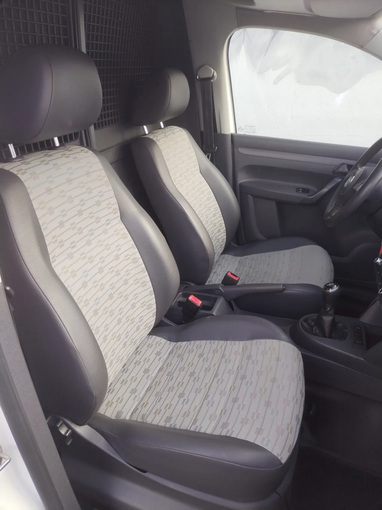 Vw Caddy 1.6 T.D.I  BlueMotion GR Cars Stand Automóvel