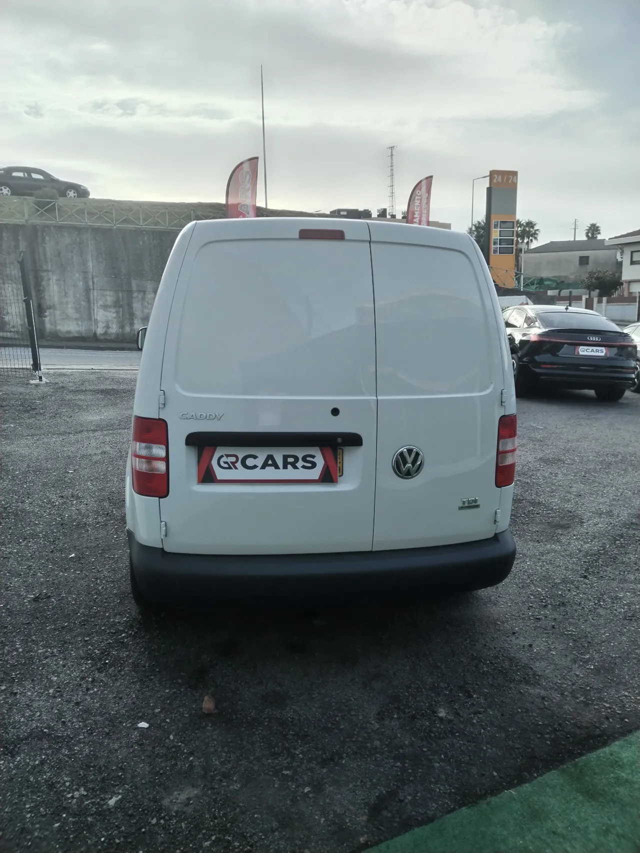 Vw Caddy 1.6 T.D.I  BlueMotion GR Cars Stand Automóvel