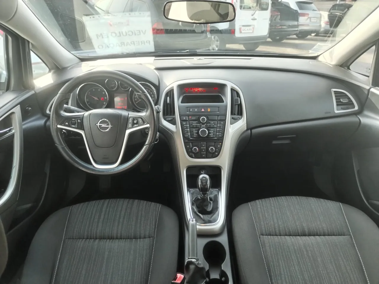 Opel Astra 1.3 CDTI GR Cars Stand Automóvel