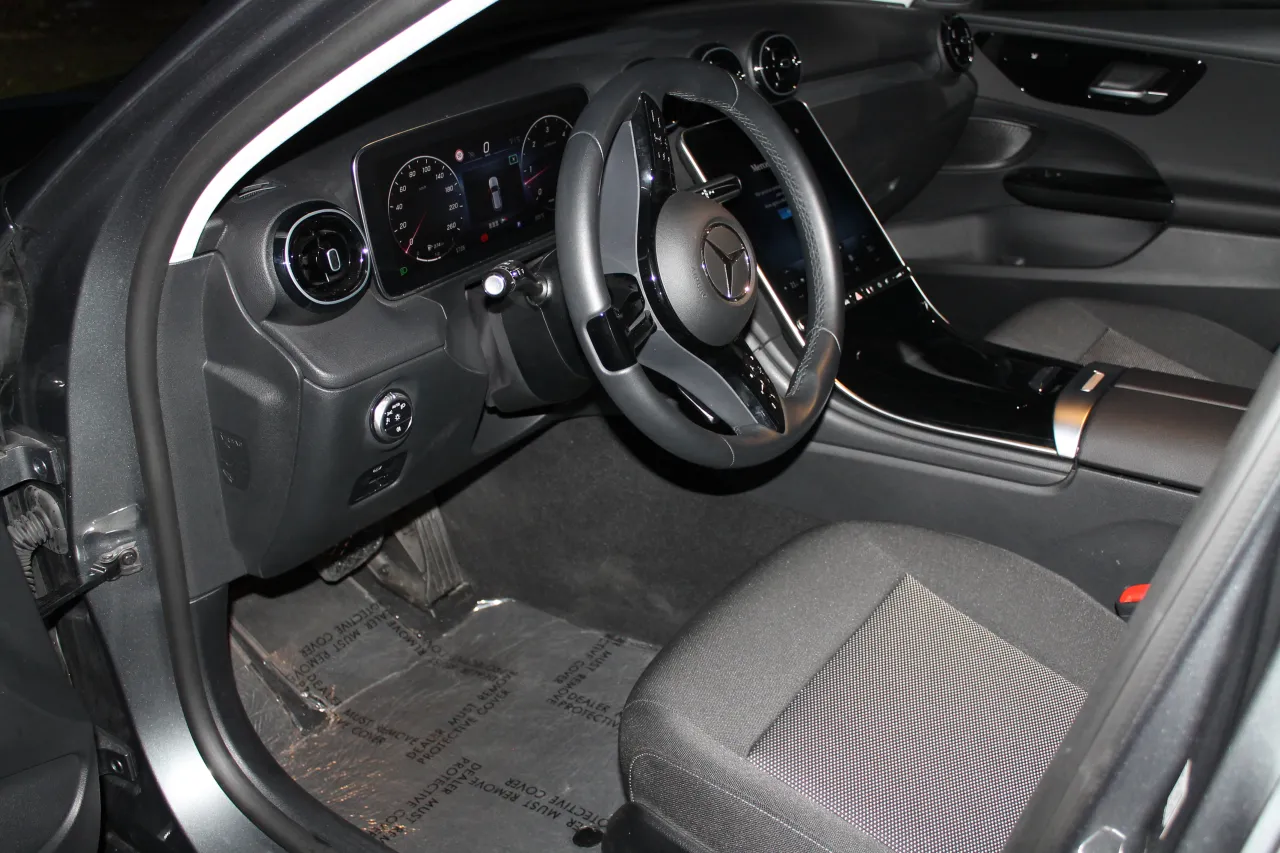 Mercedes-Benz C 200 Station d 9G-TRONIC GR Cars Stand Automóvel