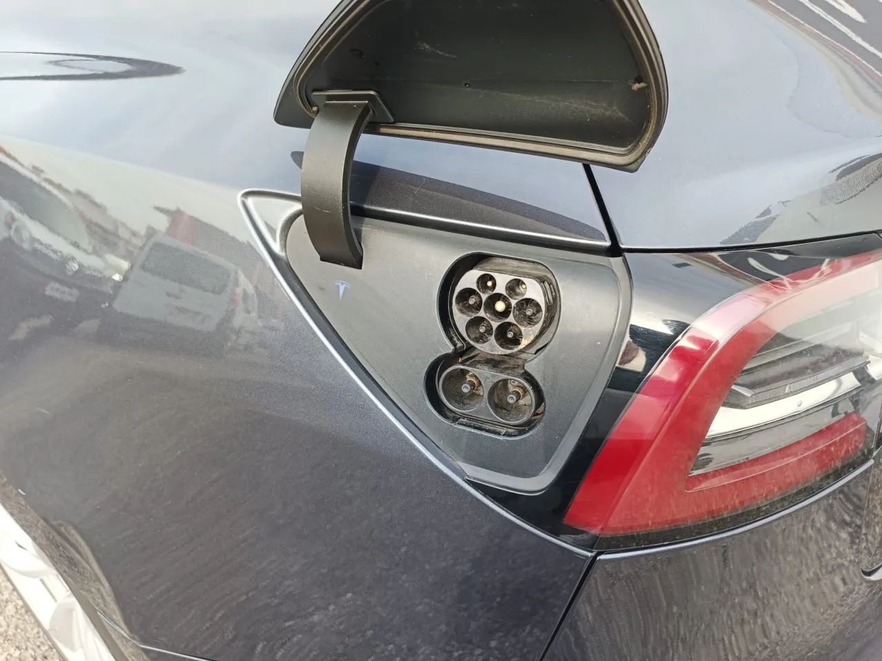 TESLA MODEL 3 GR Cars Stand Automóvel