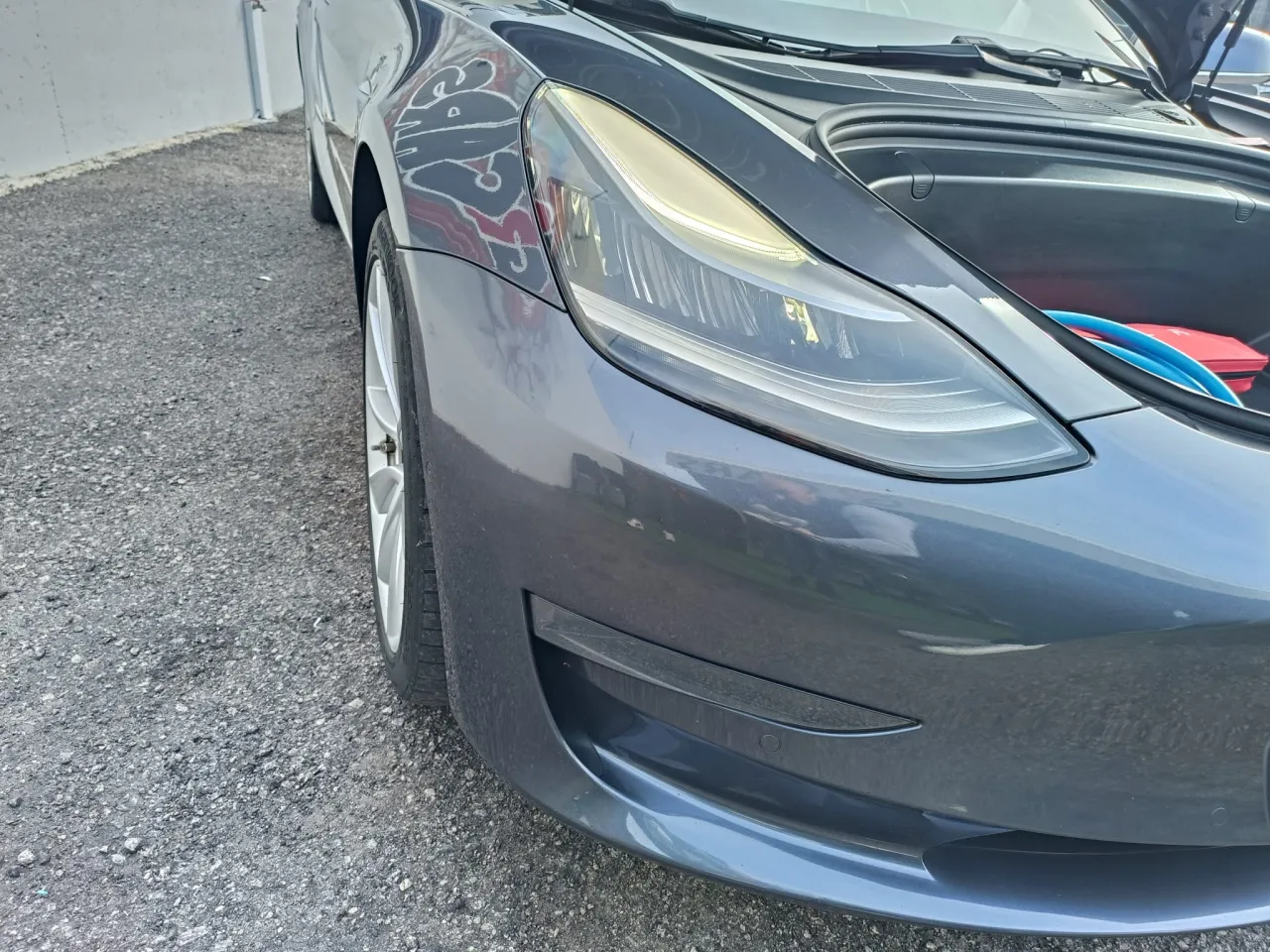TESLA MODEL 3 GR Cars Stand Automóvel