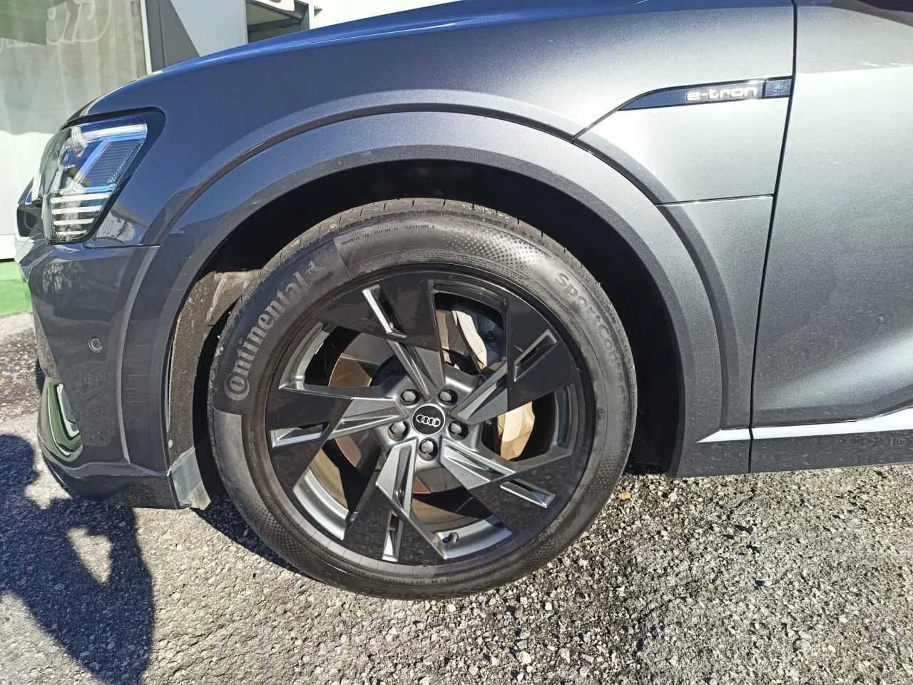 Audi E-Tron Sportback GR Cars Stand Automóvel