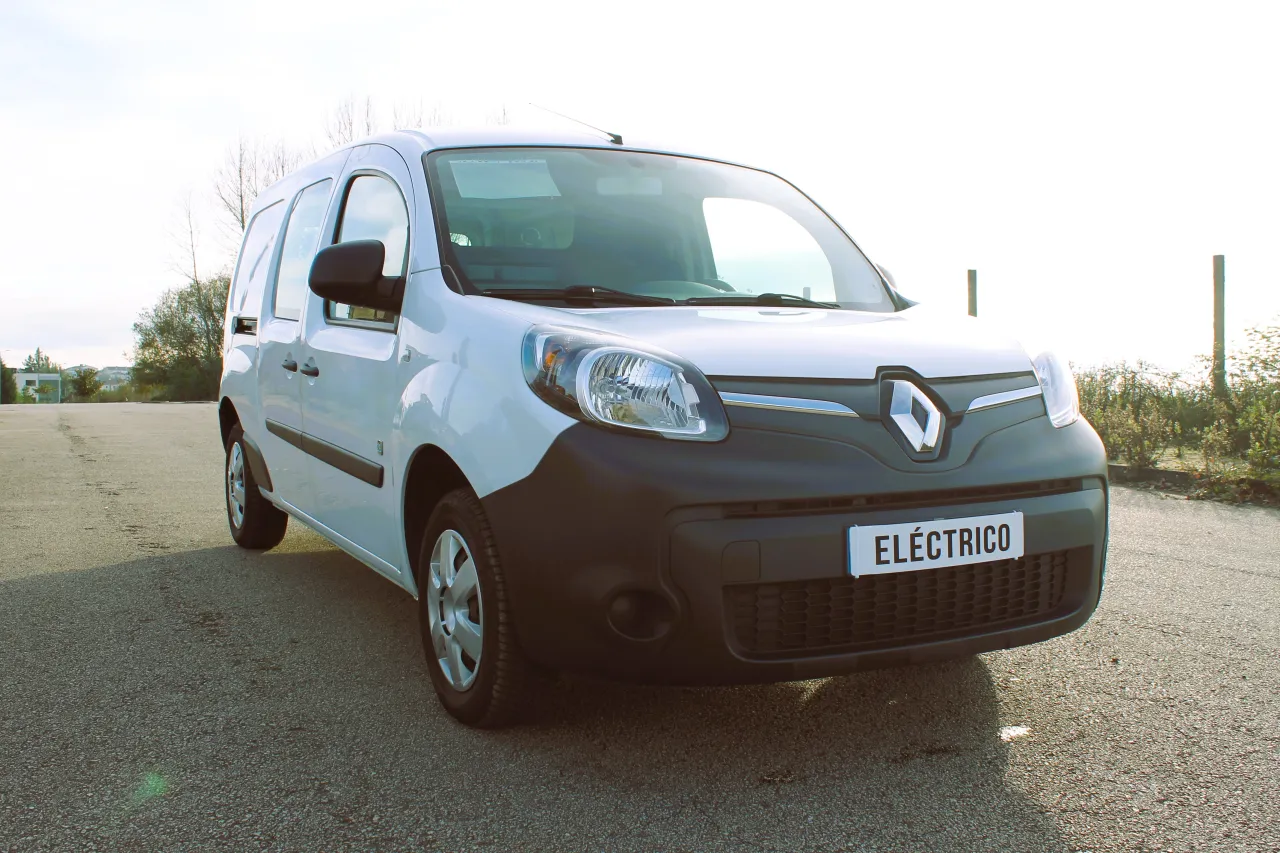 Renault Kangoo Z.E. GR Cars Stand Automóvel