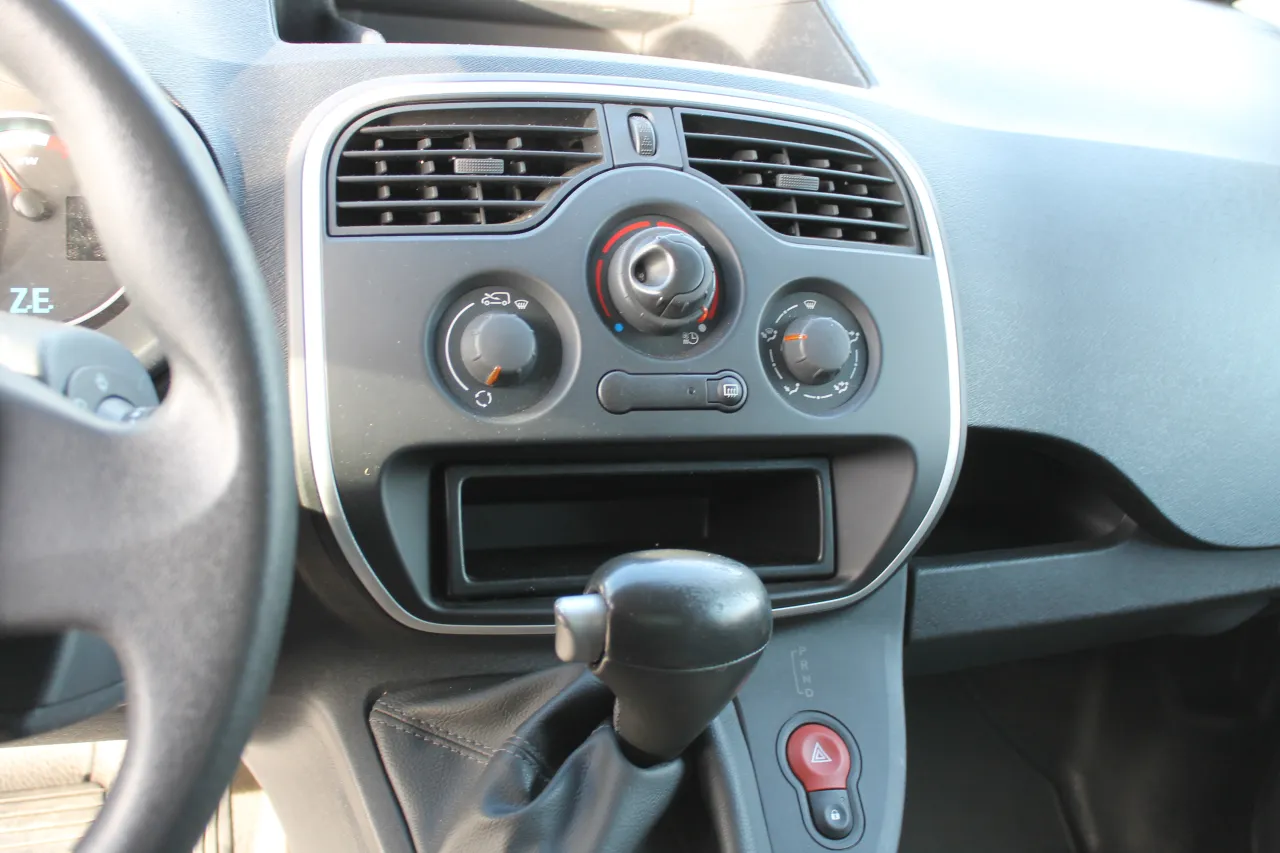 Renault Kangoo Z.E. GR Cars Stand Automóvel