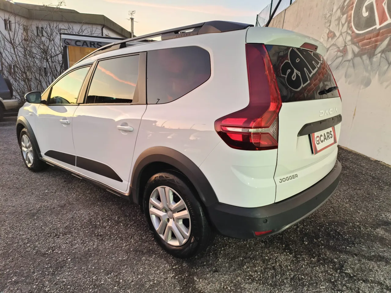 Dacia Jogger GR Cars Stand Automóvel