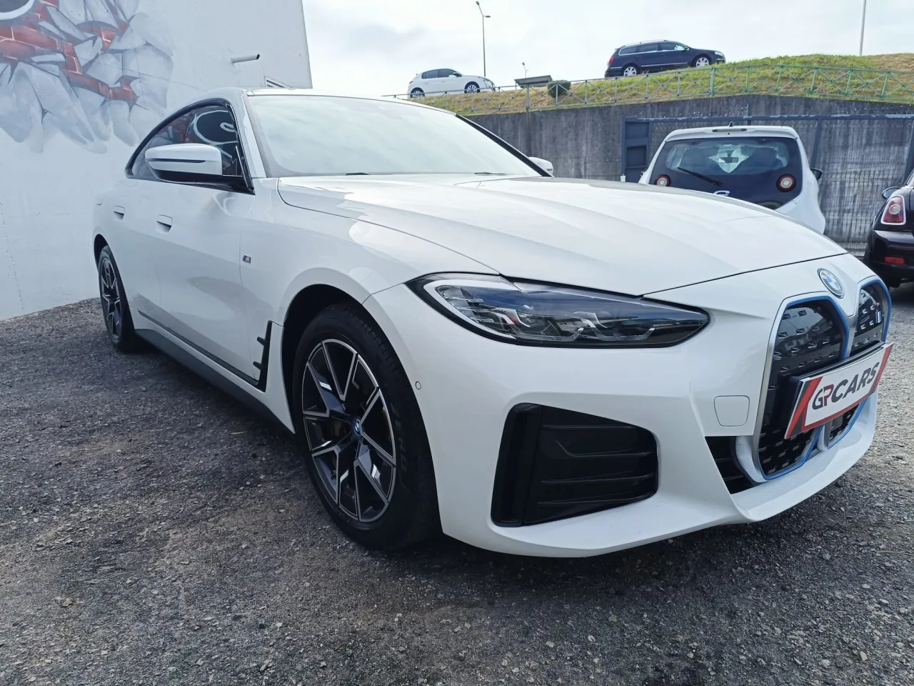 BMW I4 35 M sport GR Cars Stand Automóvel