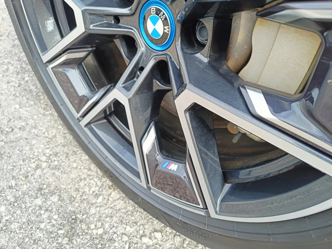 BMW I4 35 M sport GR Cars Stand Automóvel
