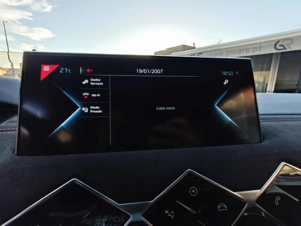 DS DS3 Crossback Performance  Line GR Cars Stand Automóvel