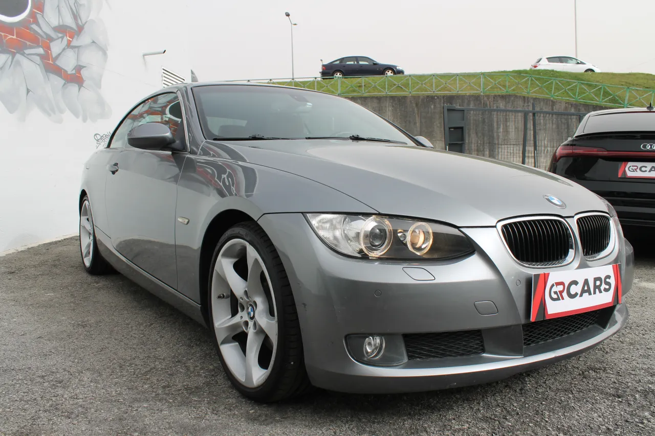 BMW 320 d Cabrio GR Cars Stand Automóvel