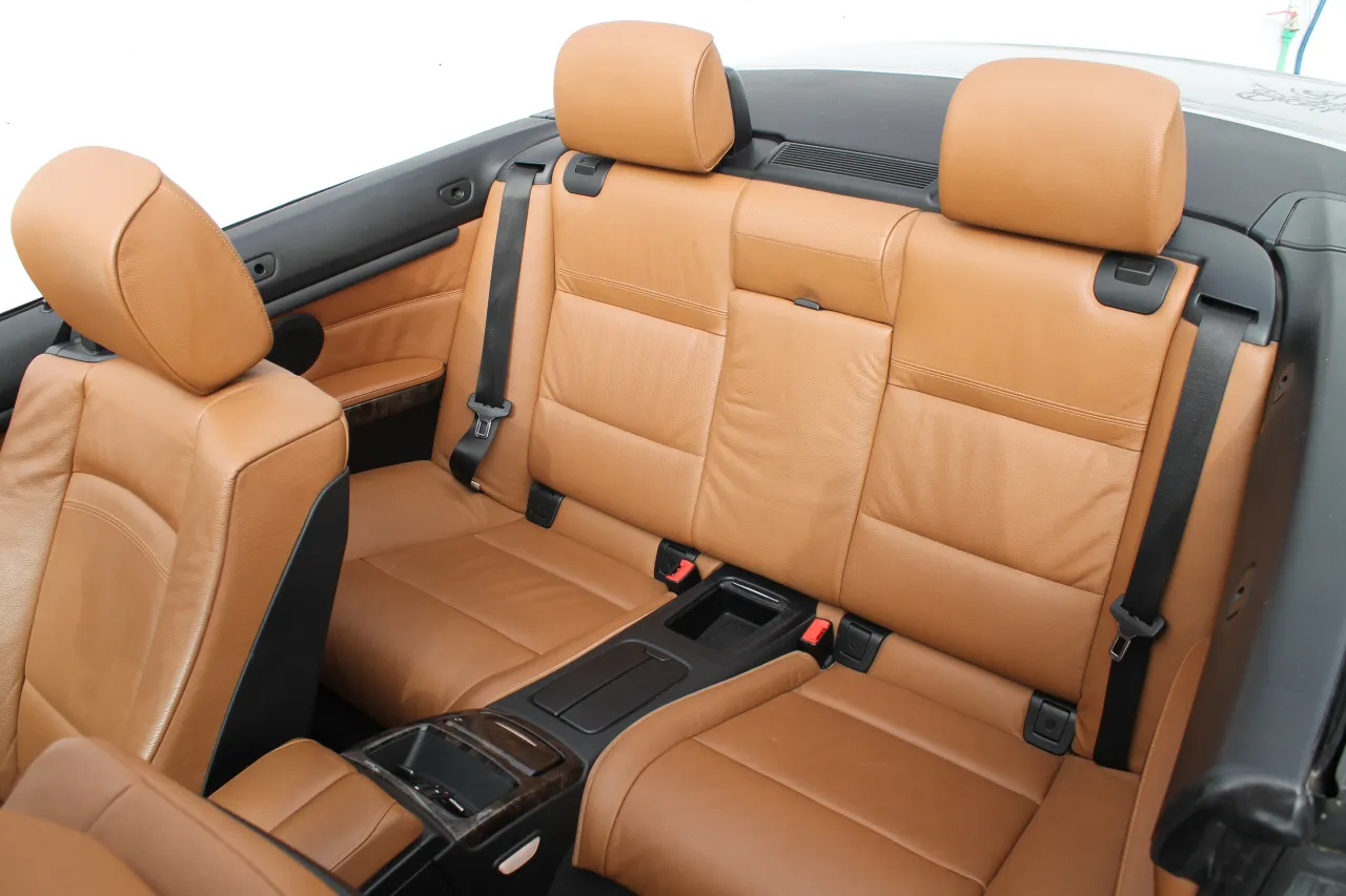 BMW 320 d Cabrio GR Cars Stand Automóvel