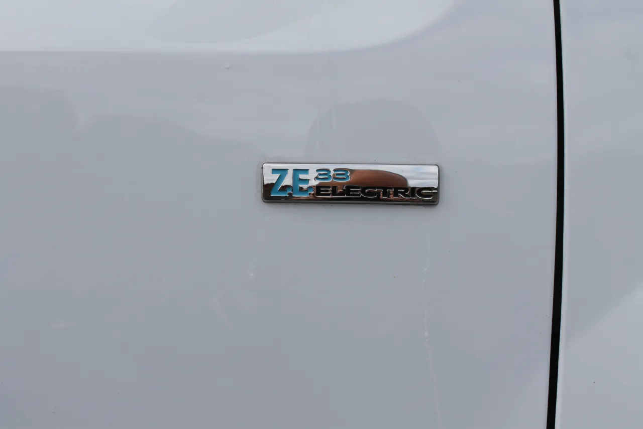 Renault Kangoo Z.E. 5 Lugares IVA Dedutível GR Cars Stand Automóvel