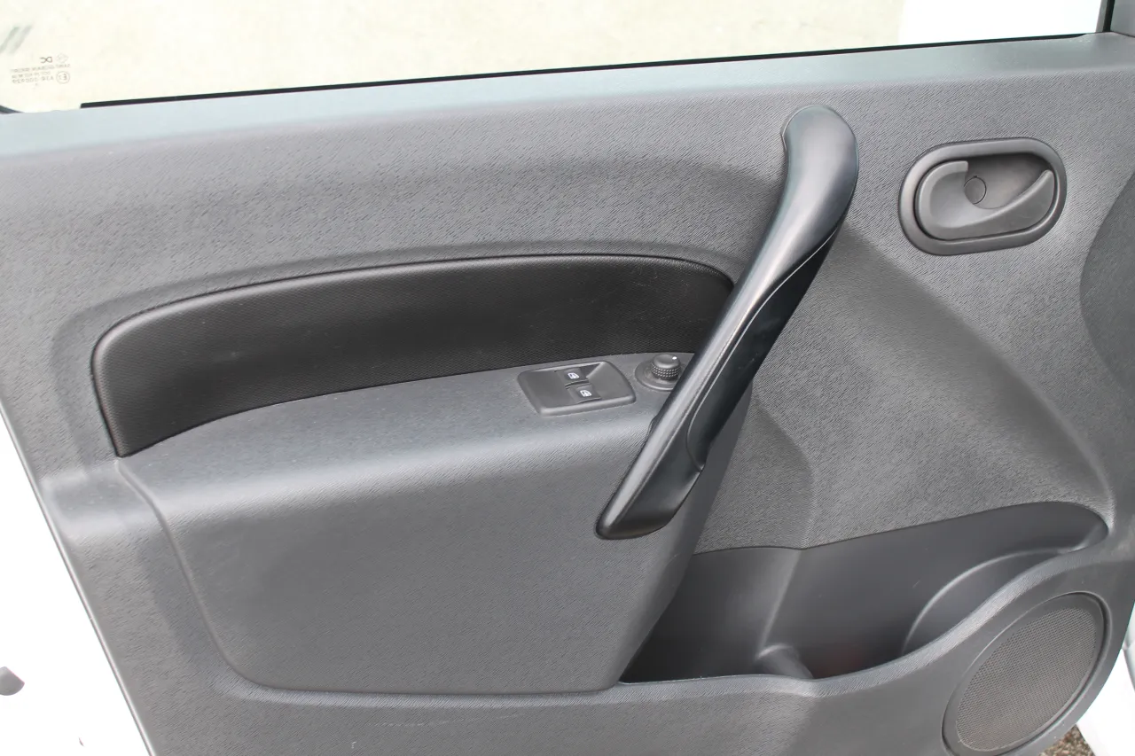 Renault Kangoo Z.E. 5 Lugares IVA Dedutível GR Cars Stand Automóvel