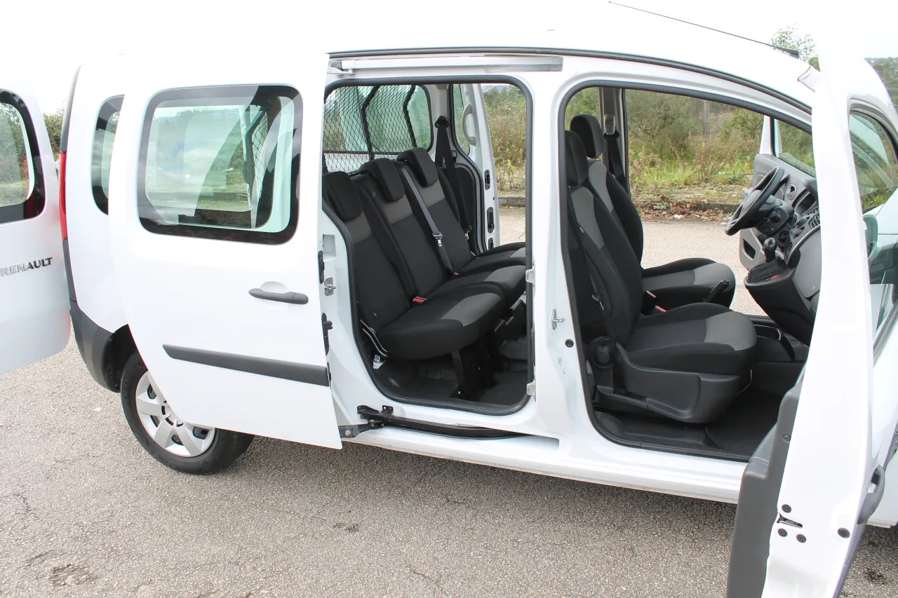 Renault Kangoo Z.E. 5 Lugares IVA Dedutível GR Cars Stand Automóvel