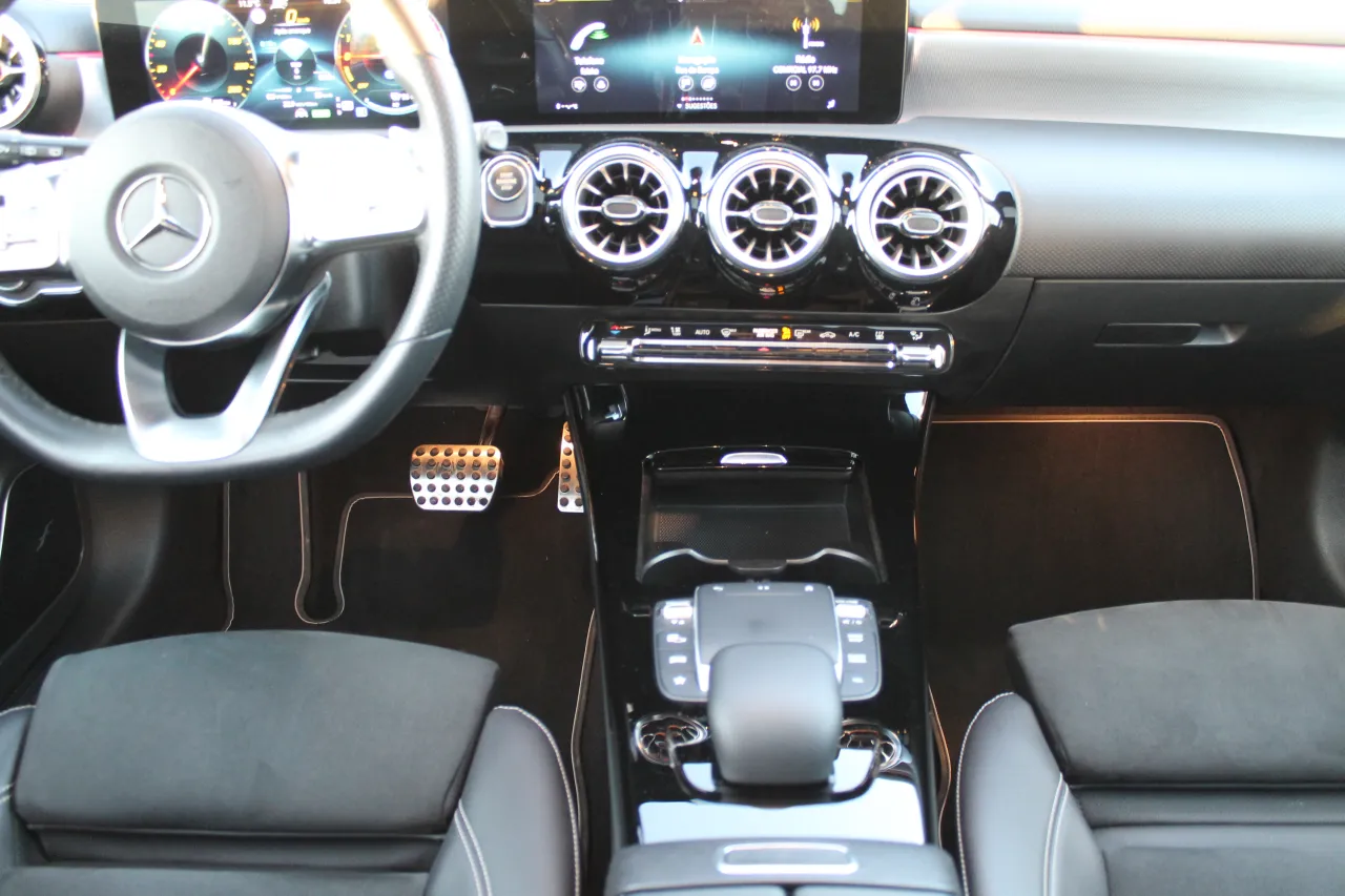 Mercedes-Benz A250 E IVA Dedutível GR Cars Stand Automóvel